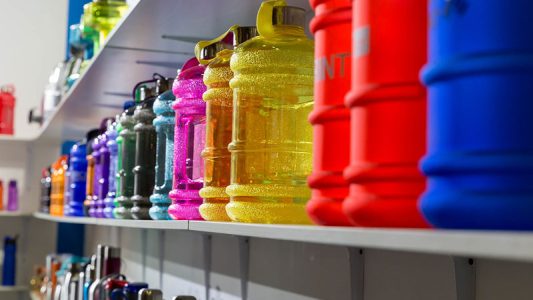 نکاتی درباره انواع بطری های پلاستیکی که نمی دانستید – دنیای رنگارنگ بطری ها