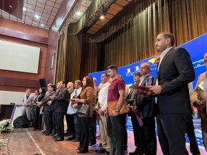 تجلیل از شرکت پاد الوان پاک به عنوان برترین صادر کننده سال استان البرز